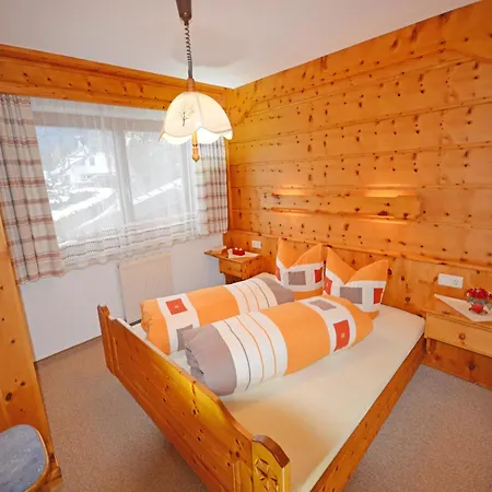 Apartman In Arzl-wald With Mountain Views, Cleaning Included